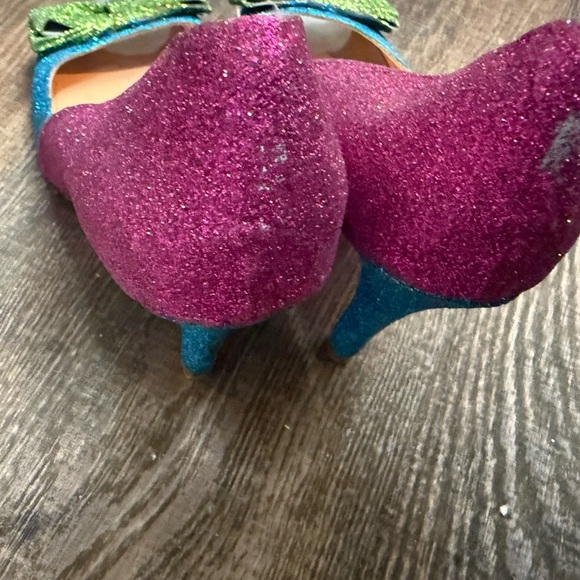 Pour La Victoire size 10 GUC some missing sparkles see pics- ultra glittery - Picture 13 of 16